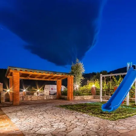 Goro 10 - Front Pool, Kitchen&parking